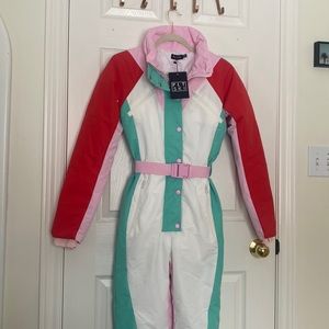 Brand new one piece snowsuit from PrettyLittleThing.